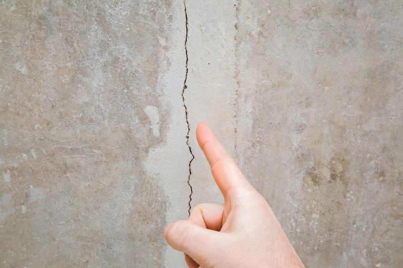 Sealing Exterior Cracks